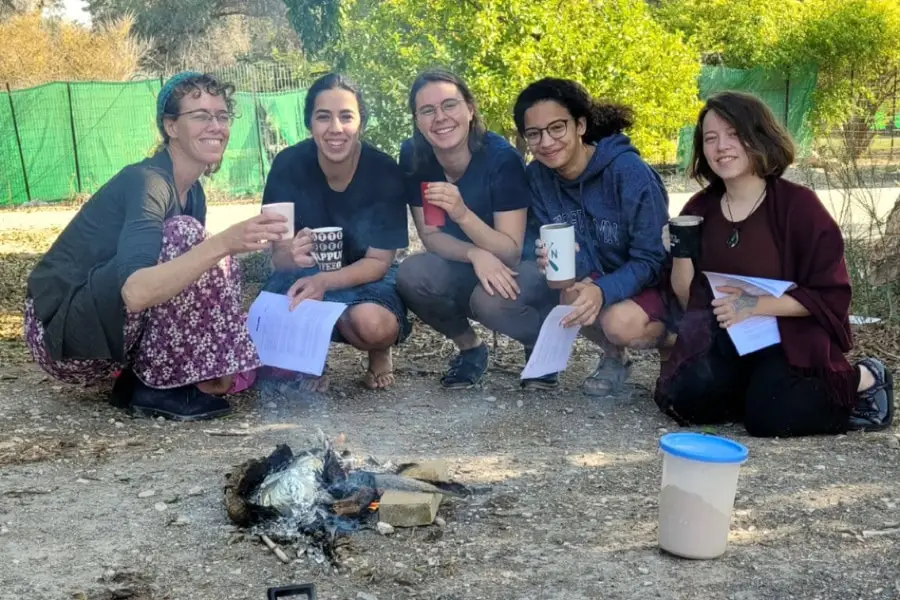 הרבנית שלומית פיאמנטה עם תלמידות