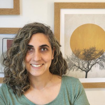 עינת מוגלד - מגזין גלויה