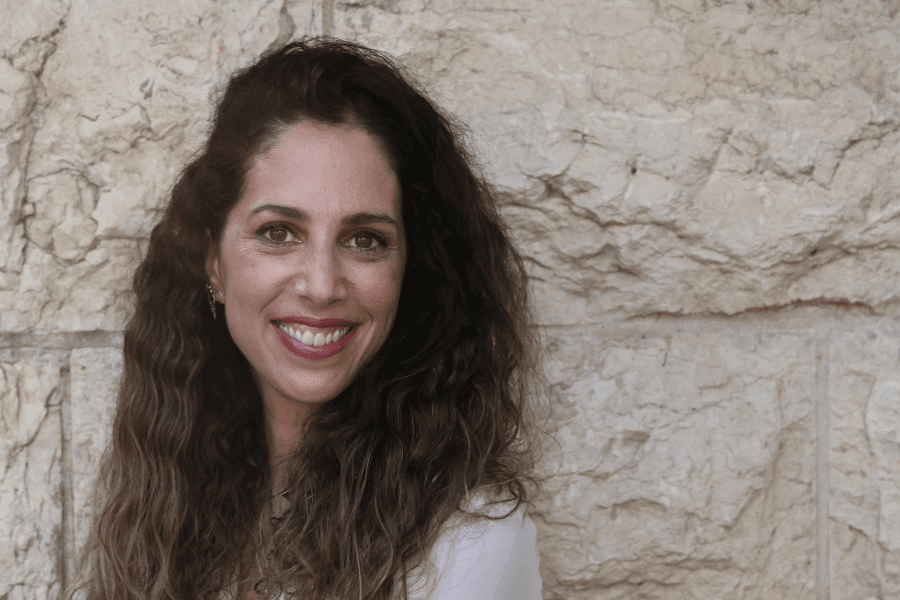 ראיון גלוי עיניים עם מרב ליבנה - מגזין גלויה